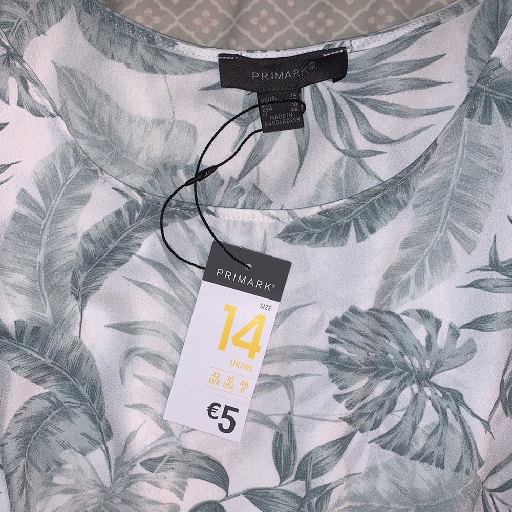 Primark Leaf Tank - Picture 2 of 3
